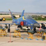 イランのF-5に似た謎戦闘機、米軍のF-15戦闘機を3機も撃墜😲