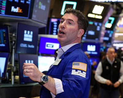 【NY株価】ダウ取引開始直後500ドル超下落