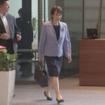 YouTuberカズ、高市早苗首相と同じ便に偶然搭乗　首相の“エコノミー利用”に驚き