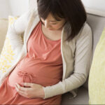 妊婦さん、夫に無理矢理出産立ち会いされ脱●姿も見られてしまい真剣に離婚検討