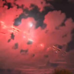 【動画】イランの最新式極超音速ミサイルの飽和射撃がヤバい　もはやスターウォーズの世界