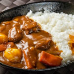 【NGワードだった】「言葉狩りが過ぎる」カレー店の新メニューにGoogleが「強烈な怒り」「侮辱」と警告！意外すぎる落とし穴