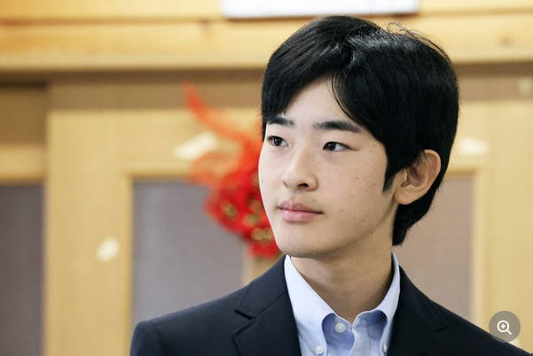 【皇室】悠仁さまのお手振り動画入手『スラッとして、かっこいい！』