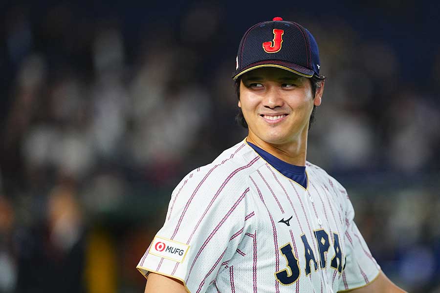 【SNS上でも驚き】東京ドームに大行列 「人えぐすぎる」 「なんだこれ」 「真っ直ぐ歩けませんw」 「人やばすぎて進めない」 「人の量えぐいなこれ」