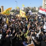 イラク、バグダッドのデモ隊が米国大使館に突撃