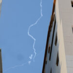 イラン報復攻撃でドバイ・アブダビ空港に着弾　複数の負傷者