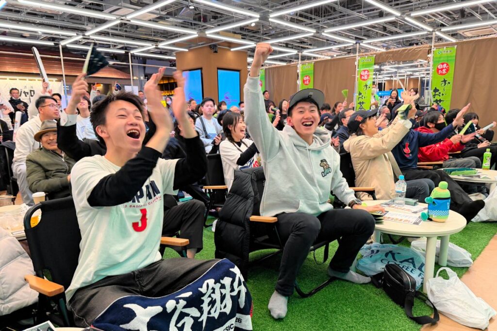 ネトフリ独占配信、現れた「WBC警察」　放映諦め、肩落とす居酒屋