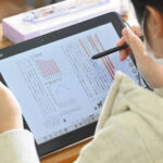 【教育】「授業中に漫画や動画見続ける生徒」「手書き減少」…デジタル教科書に負の側面「立ち止まる勇気も必要」