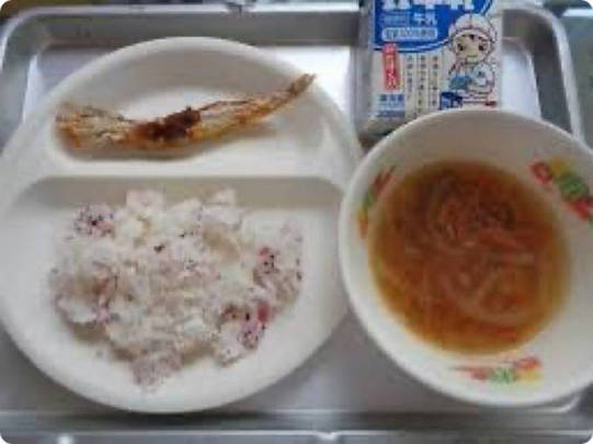 【食べ物】埼玉小学校のししゃも1匹給食、再び批判の的