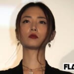 MEGUMI「ほうれい線が薄くなるストレッチ」に現役医師がノー　ひろゆきも「豊胸隠してブラ売ったてんちむと同じ詐欺」
