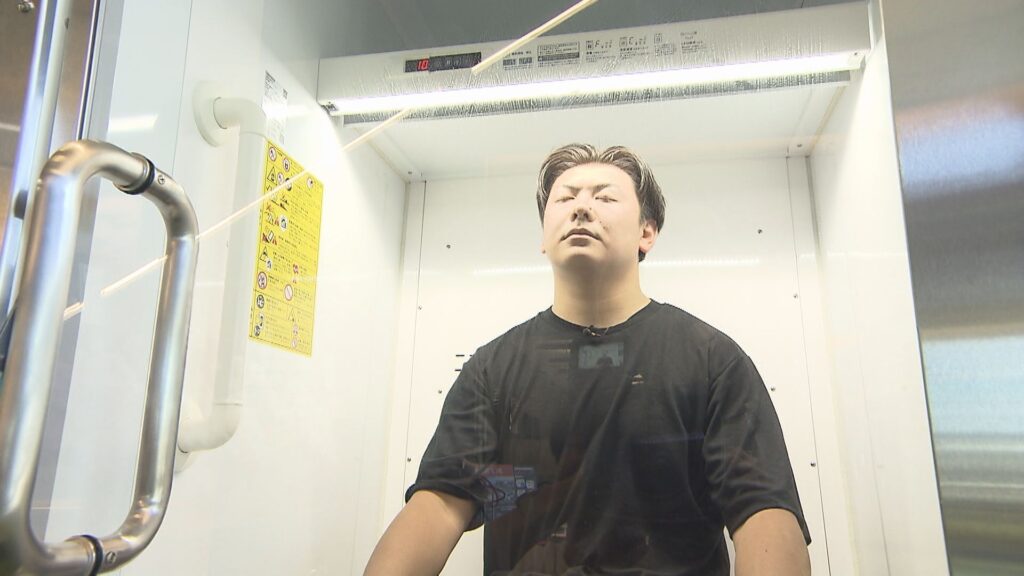 【熱中症対策】自販機ベースの“人間冷蔵庫”…究極とも言える熱中症対策商品『ど冷えもんBOX』4月の発売以降約130の企業が導入