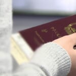 なんで中国人は日本に来るのに本国からソーセージとか持ってくるの？空港で捕まるじゃん。