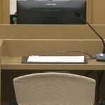 姉「それはチ◯〇よ！間違いないわ」歯科医に鉄棒ぬらぬらを口に入れられた女性、姉に相談