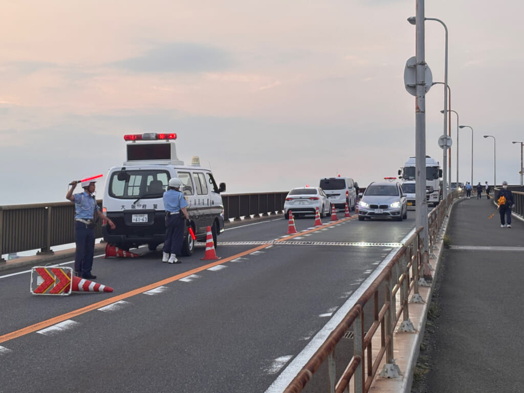 【大阪】台船の上で女性が倒れ死亡　首は変色し足を骨折　事件の可能性あるとみて捜査　大正区