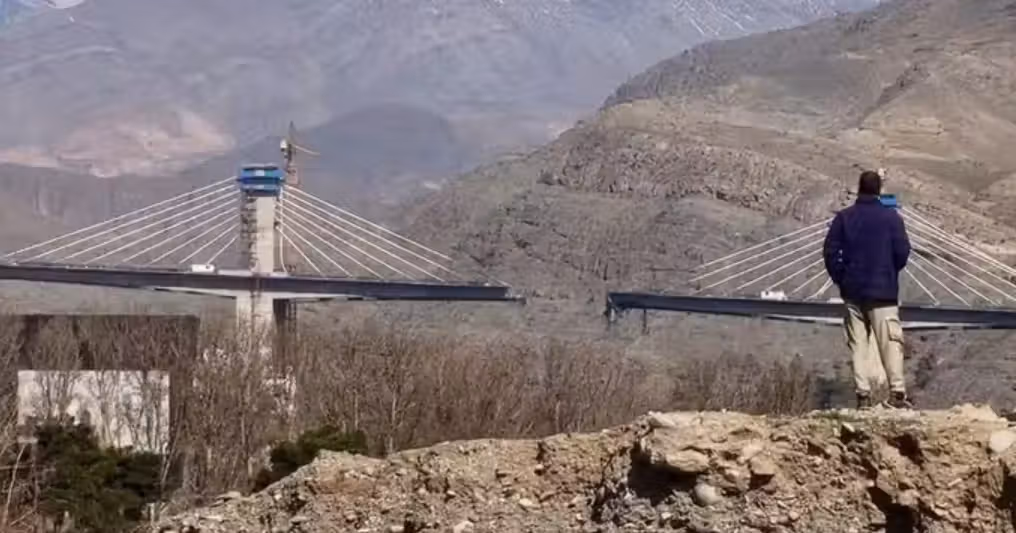 【速報】 トランプ米大統領 「交渉しないなら、来週イランの全ての発電所と橋を破壊する」 【石器時代へ】