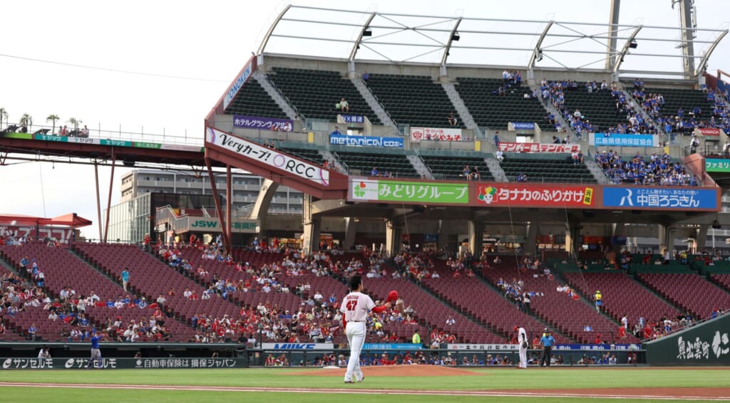 【野球】マツダスタジアムに異変　２日連続で観衆２万人割れ→コロナ禍除けば１２年ぶり　空席目立つスタンドに騒然「なぜここまで？」「プラチナチケットだったのに…」
