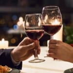 【恋愛】「見栄」「プライド」という答えも【デート代（食事代）は誰が払うべきか】ミドル世代への実態