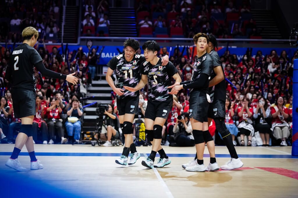 【バレー】男子日本代表　2セットダウンからカナダに逆転勝利で10連勝