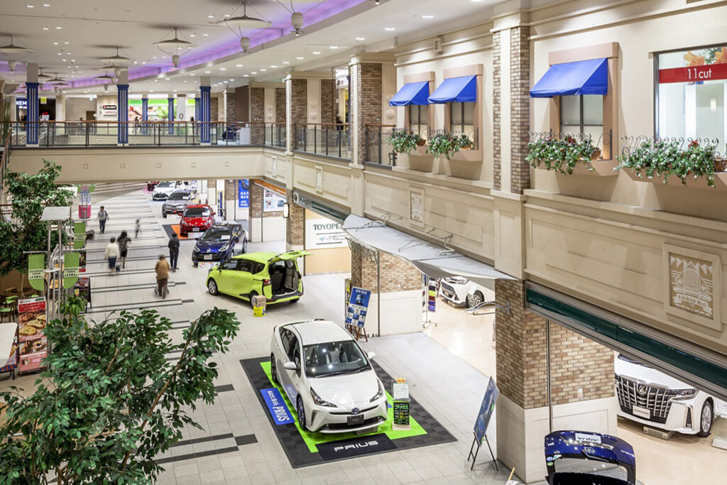 【レイクタウン】人が居るところにクルマを いまショッピングモールへのディーラー出店が効果絶大