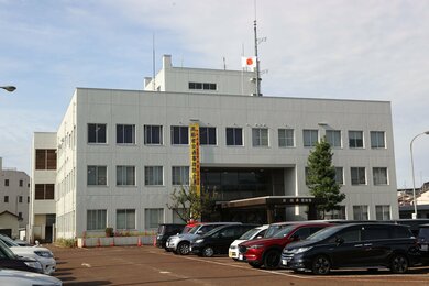 女装して病院の更衣室に侵入した疑い、長岡署が28歳男を逮捕
