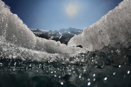 【国際】スイス氷河の体積、年に3％消失　東京ドーム1100個分