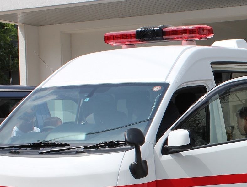 女性作業員、製麺機で指先3本押しつぶされ負傷　産業事故として発生原因を捜査　沖縄