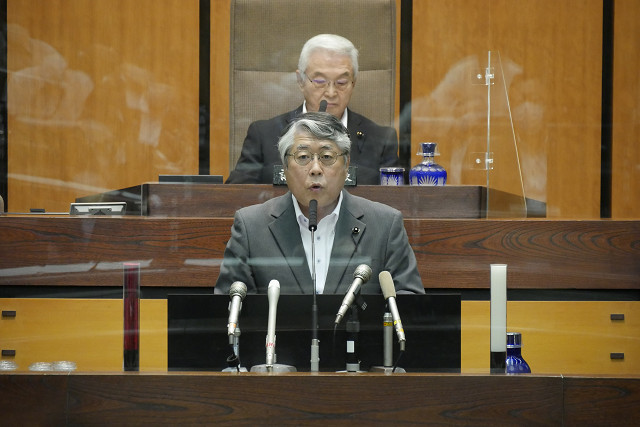 玉城デニー3選出馬に意欲　オール沖縄勢力の要請に「重く受け止める」　金はどこが出すの？