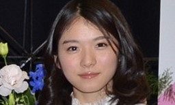 【芸能】「どっひゃー」「ビックリ」昨年人気アイドルと電撃婚！30歳・松岡茉優〝心機一転〟最新姿が話題「え、品が…」「若奥様」