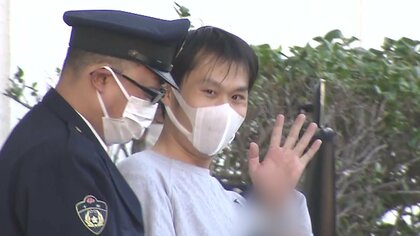 【千葉】送検時カメラに何度も手を振り…「ミラコスタ」で刃物の中国籍34歳男　懇親会していた元勤務先に不満か…中国語の抗議文ばらまく
