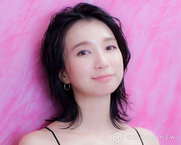 【芸能】40歳・芹那、入浴ショット公開 “衝撃”大胆肌見せに「腹筋すごい」「お尻が…」