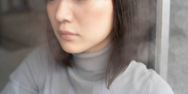 真冬に“エアコン”がなく孤独な死…生活保護40代シングルマザーの悲劇が行政に問いかける“教訓”