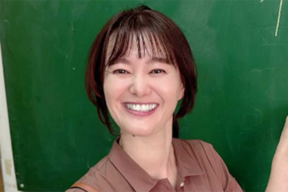 43歳の元NHKアナ・竹中知華、発売グラビアがランキングで堂々の1位「えぐすぎる」「素晴らしい」「もっと出して」