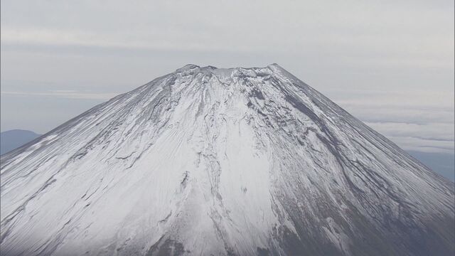 【富士山】滑落直後は警察からの電話に反応も…兵庫県の44歳男性が2-300m滑落し死亡　静岡・富士宮口