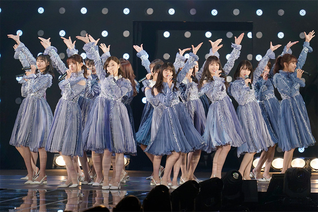 【乃木坂46】「制服で踊るだけのお遊戯会」…“辛辣批判” に賛同多数？　「おじさんがターゲット」若者人気に陰りか
