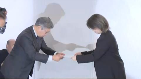 【伊東市】失職決定の田久保市長は時折涙を見せながら…「進退は支援者と話し合う」5カ月の在任期間を振り返り「一生懸命がんばった。やり切った」