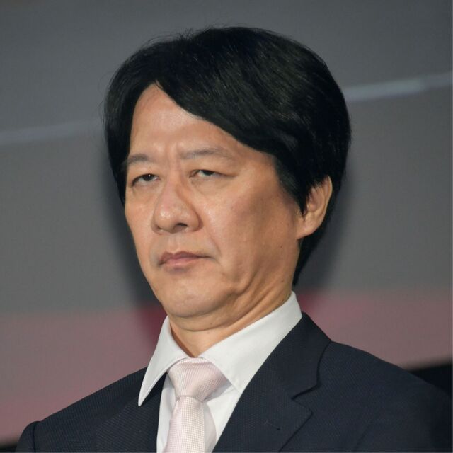 ドラマ『相棒』と塗装工を掛け持ち、50歳で松たか子の姉と結婚…“イタミン”川原和久の知られざる「二足のわらじ」生活