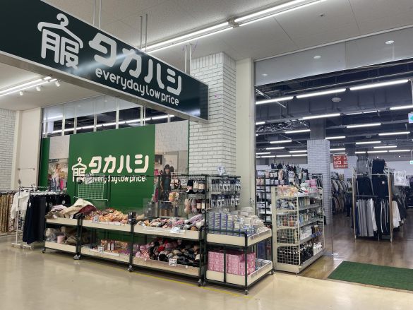 【ファッション】しまむらより安い！ コスパ良すぎな「服のタカハシ」がジワジワ人気。“599円ワンピ”を買ったスタイリストの意外な感想