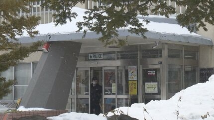 【札幌】電気の供給止められた状態で6歳未満の息子を自宅に置き去り…25歳無職女は約19時間外出　男の子「水しか飲んでいない」 白石区