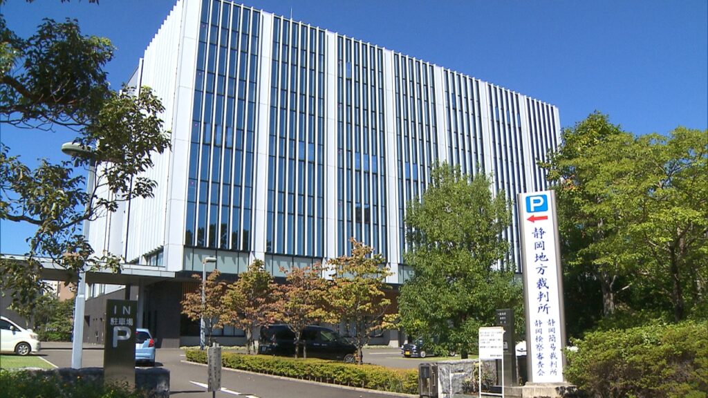 【裁判】「お前の処女が欲しい」　養女に対して性○を数十回以上繰り返した男に懲役7年を求刑　最初の犯行は性○同意年齢未満の12歳　「両想いだったからいいと思ってしまった」