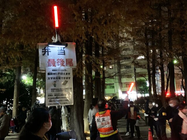 【貧困】「クリスマスケーキを用意できない」が7割超　炊き出しにも長蛇の列　生活困窮者に厳しい年の瀬が到来