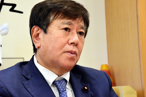 原口一博代議士「こんにちは、原口一博代議士。」