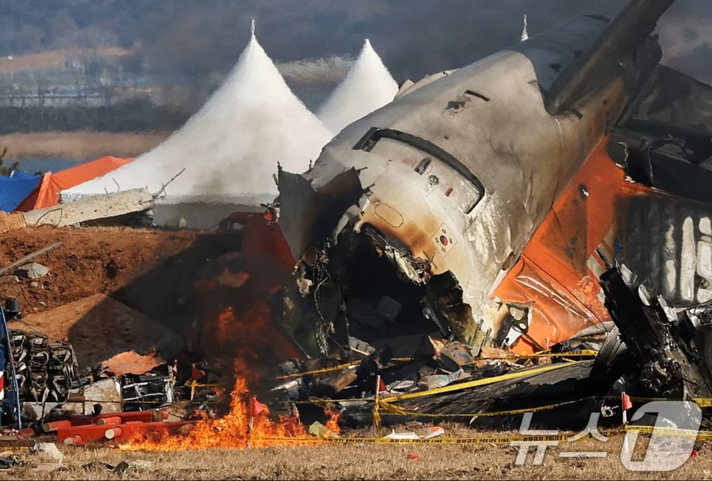 【鳥がものすごく多い】 韓国・済州航空機墜落、75秒間の緊迫記録…ブラックボックス音声公開