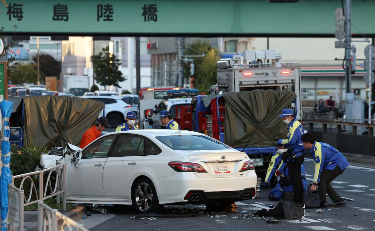 【東京・足立のひき逃げ事故】搬送の80代男性が死亡、事故車両は近隣販売店から盗難か