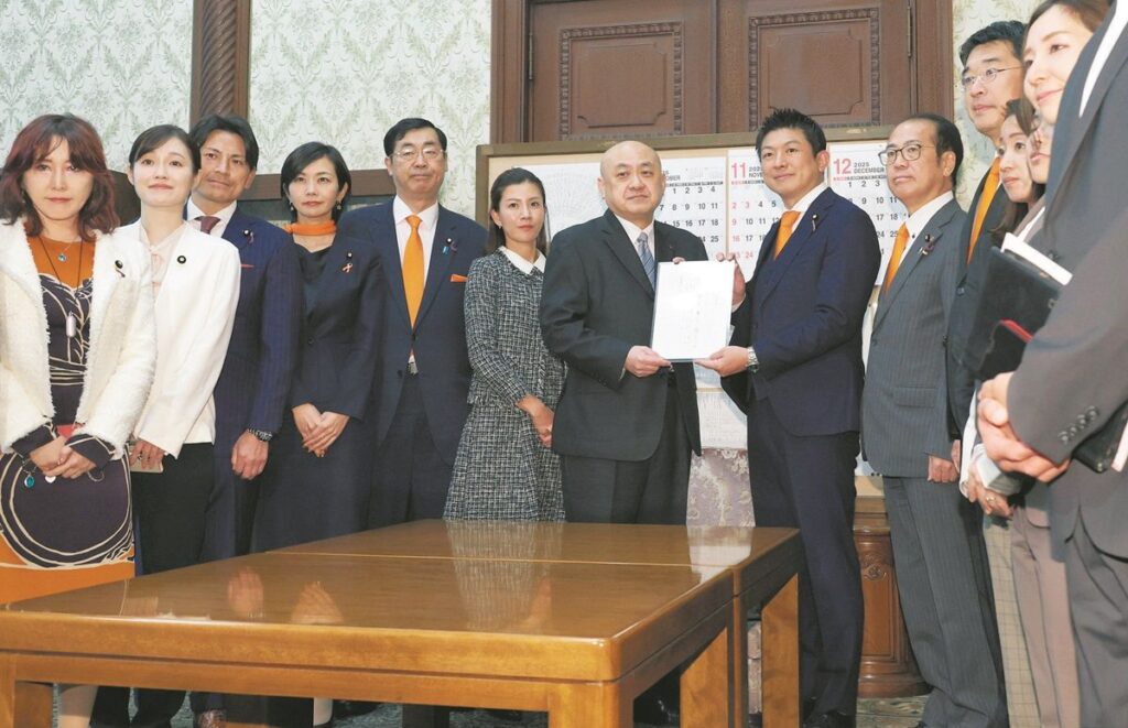 【政治】参政党が日本国旗損壊罪法案を単独で提出