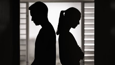 【社会】「産めや、働けや、納税しろや」では何も解決しない…政府とマスコミが無視する「若者が結婚できない」根本原因