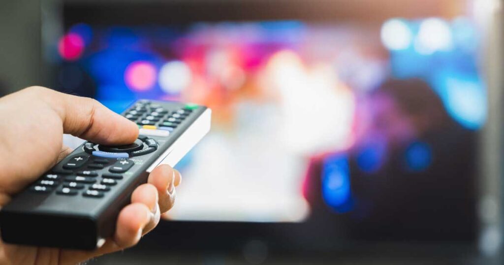 【日本のテレビの末路】”高市下げ”発言を繰り返すコメンテーター…政策より人物イメージ「誰のための放送？」放送法の理念は形骸化