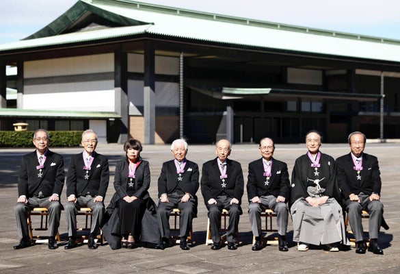 文化勲章親授式、陛下から勲章手渡された王貞治さん「野球をもう一度日本のトップスポーツに」