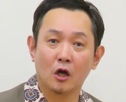 マシンガンズ西堀、相方滝沢の「憲法改正に反対の立場」“政治的”投稿に「俺は滝沢がこれ系の発言する事に反対します」