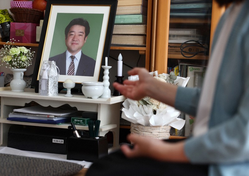 元兵庫県議の妻「主人の仏前に報告した」　立花党首逮捕受け