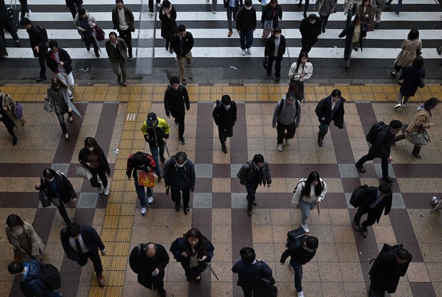 【毎日新聞】日本人ファーストというなら「外国人お断り」の避難所を作るのか　排外主義と社会保障